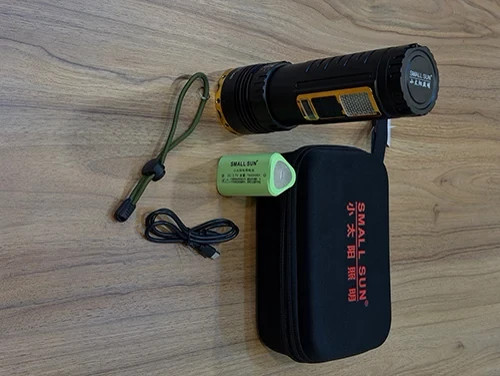 چراغ قوه فانوسی زومدار اسمال سان مدل ZY-T302