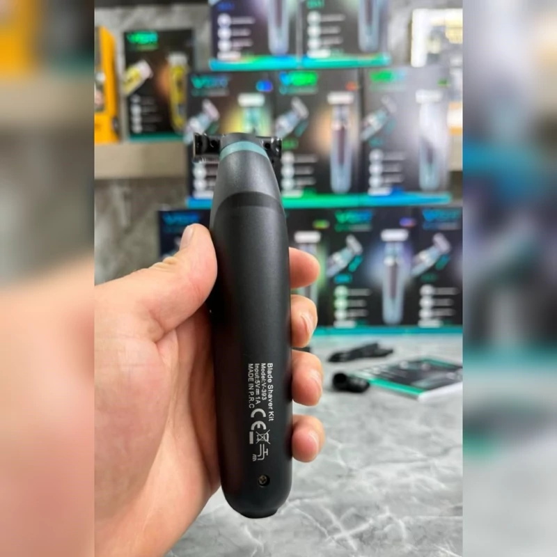 بادی گروم دو کاره وی جی آر مدل V-393 نسخه 7000 هزار توجه این مدل اصلی است و زیر این قیمت فیک می باشد