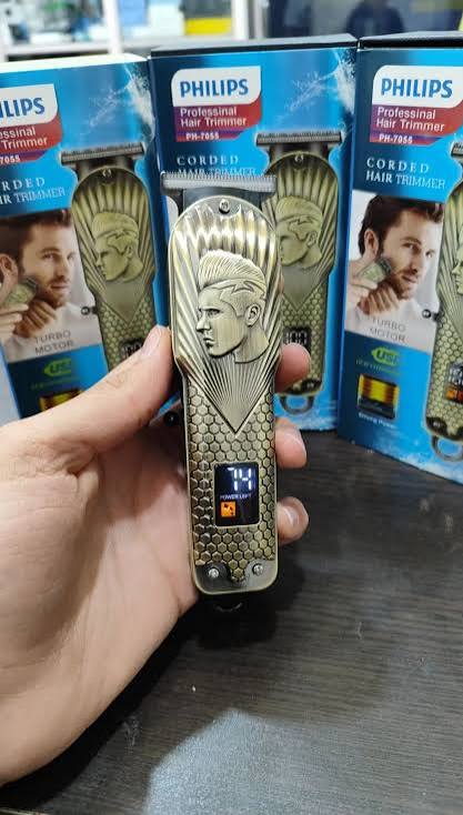 ماشین اصلاح صفر زن صورت و بدن فلیپس philips 7055