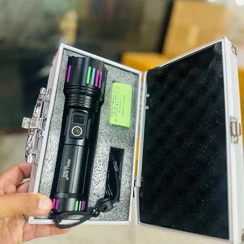 چراغ قوه زومدار اسمال سان مدل ZY-T815