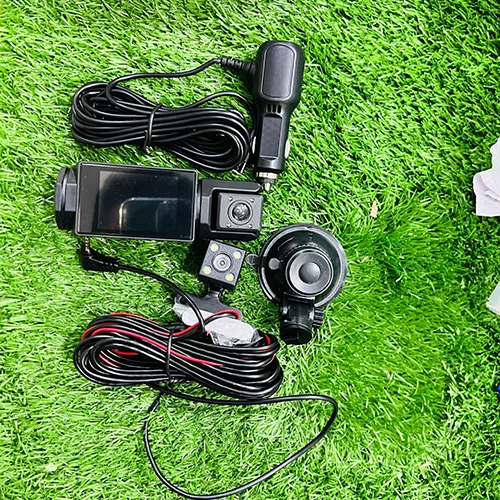دوربین ضبط مسیر خودرو سه‌دوربینه S-2 Ultra با کیفیت Full HD