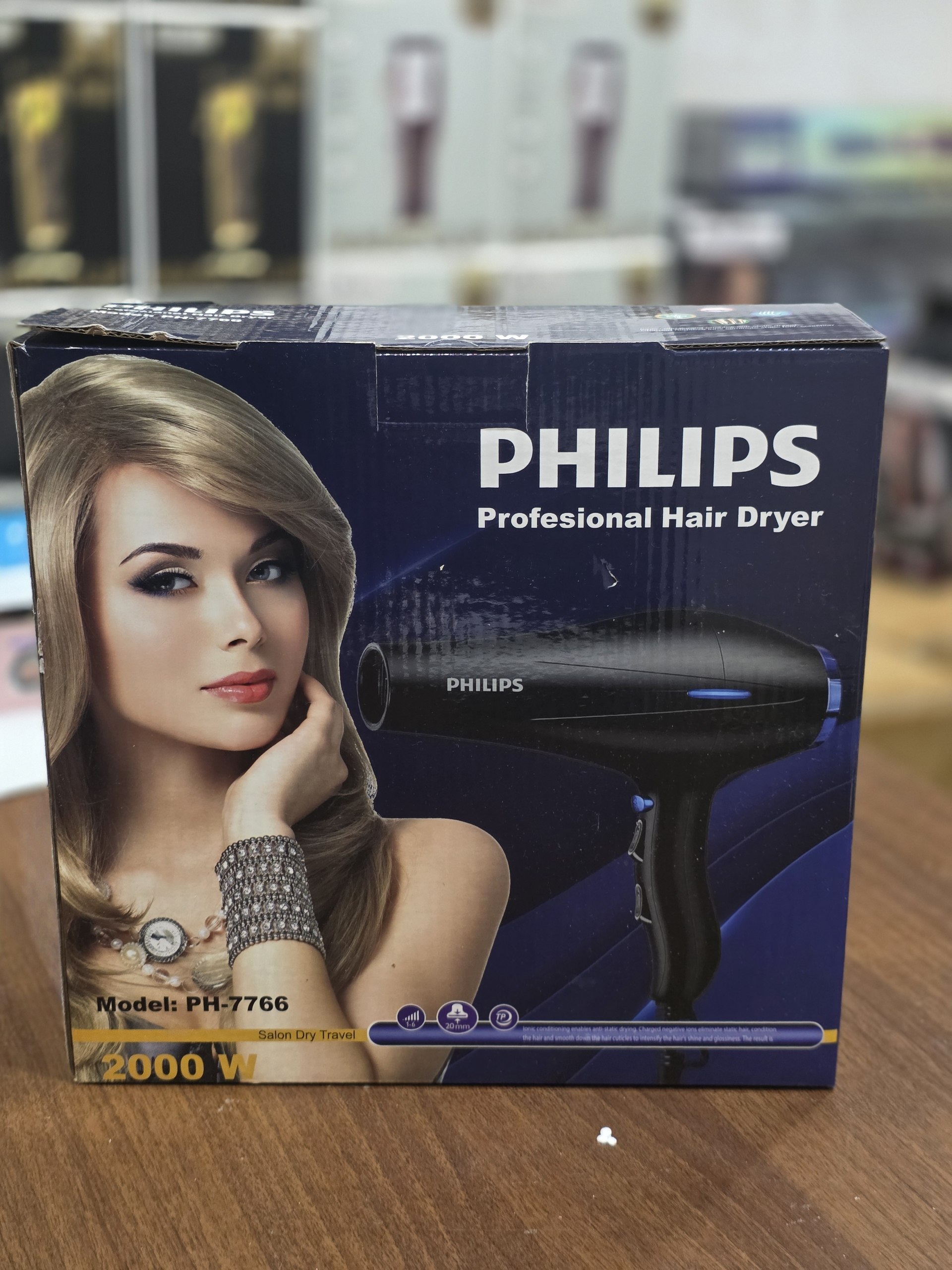 سشوار فیلیپس Philips مناسب خشک کردن و حالت دادن مو