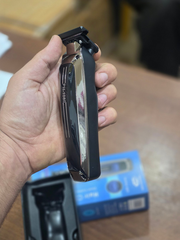 ماشین اصلاح خط زن فلیپس PH-1080 برای اصلاح دقیق خطوط ریش و فرمدهی مو